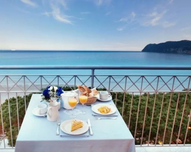 Bilder från hotellet Grand Hotel Spiaggia - nummer 1 av 10