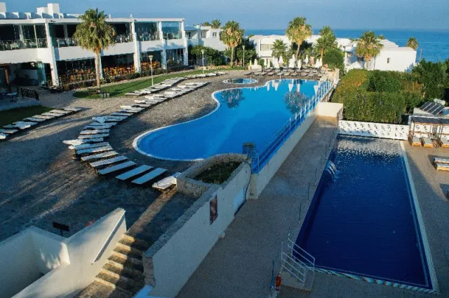 Bilder från hotellet Theo Sunset Bay Hotel - nummer 1 av 3