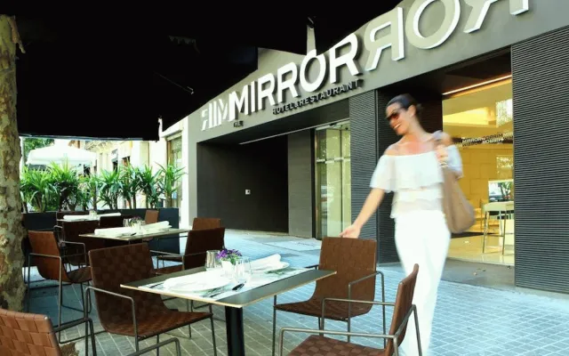 Bilder från hotellet The Mirror Barcelona - nummer 1 av 10