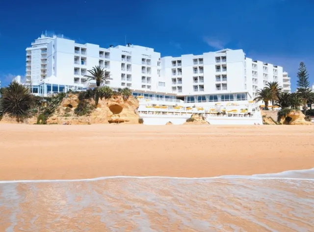 Bilder från hotellet Holiday Inn Algarve - Armacao de Pera - nummer 1 av 11