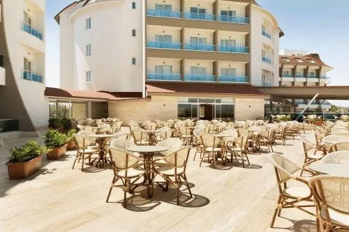 Bilder från hotellet Ramada Resort Side - nummer 1 av 11