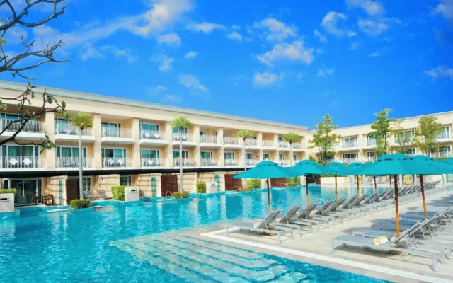 Bilder från hotellet M Social Hotel Phuket - nummer 1 av 10