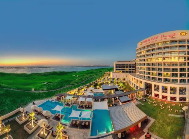 Bilder från hotellet Crowne Plaza Abu Dhabi - Yas Island - nummer 1 av 7