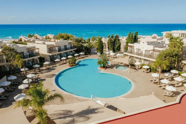 Bilder från hotellet Louis Paphos Breeze - nummer 1 av 12