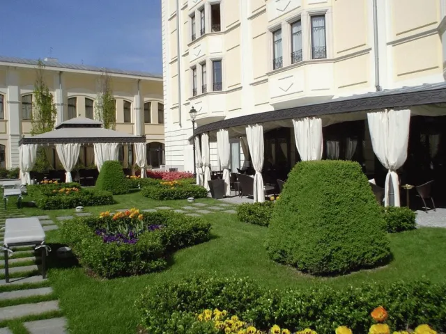 Bilder från hotellet Grand Visconti Palace - nummer 1 av 9