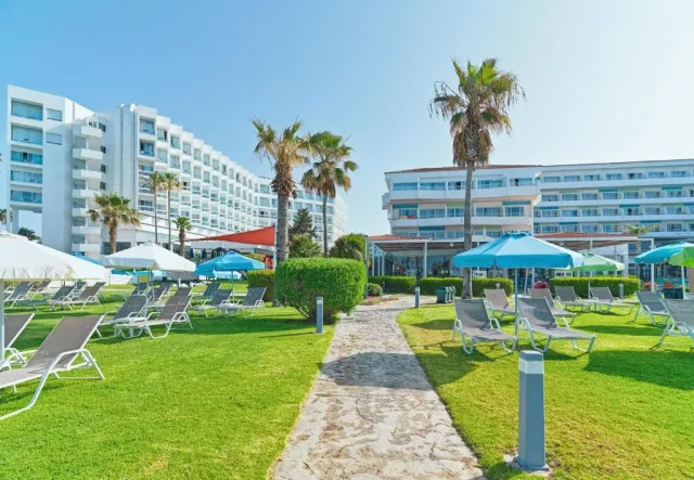 Bilder från hotellet Leonardo Cypria Bay - nummer 1 av 14